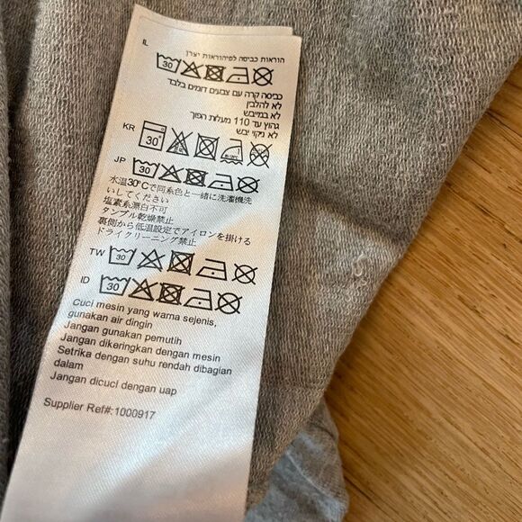 Gray cropped sweater from RVCA - Picture 5 of 7